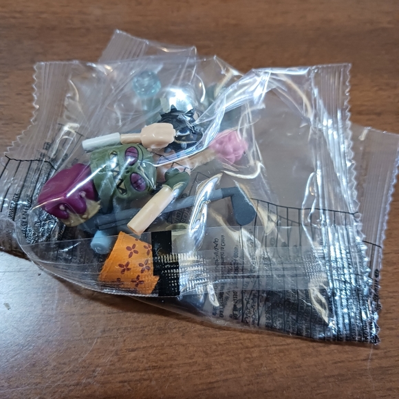 Smith Family Garage Rack Mr Rick & Morty McFarlane Constuction Set Flaw Box - Picture 4 of 7